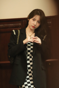 狂躁美女大BBBBBB